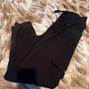Black lounge pants​